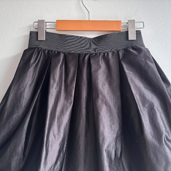 Donna Karan Black Satin-Feel A-Line Skirt - S/M - Picture 4 of 9